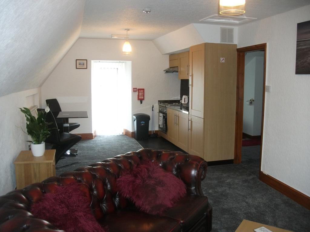 Отель The Anchorage Amlwch Экстерьер фото