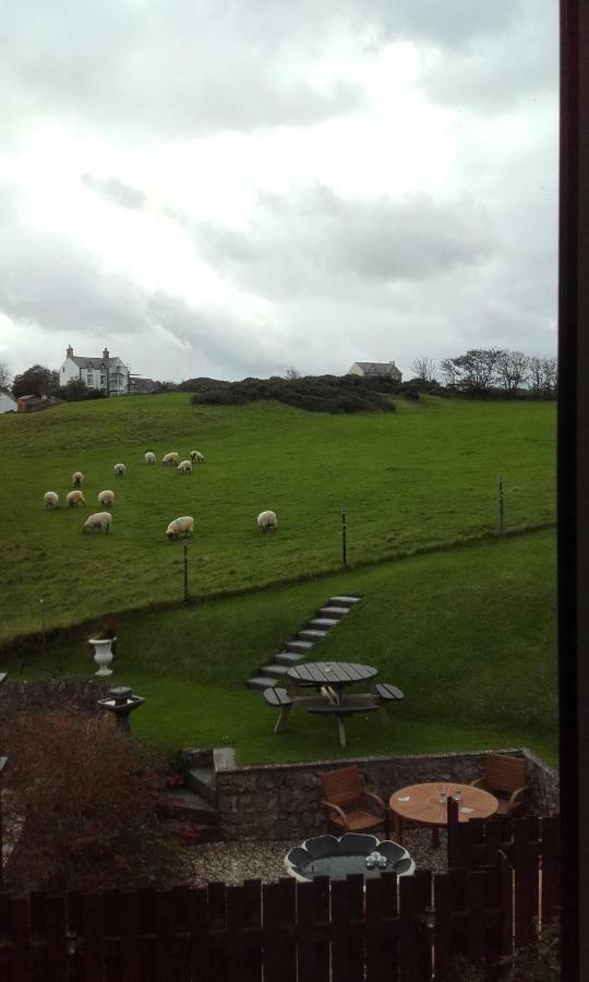 Отель The Anchorage Amlwch Экстерьер фото