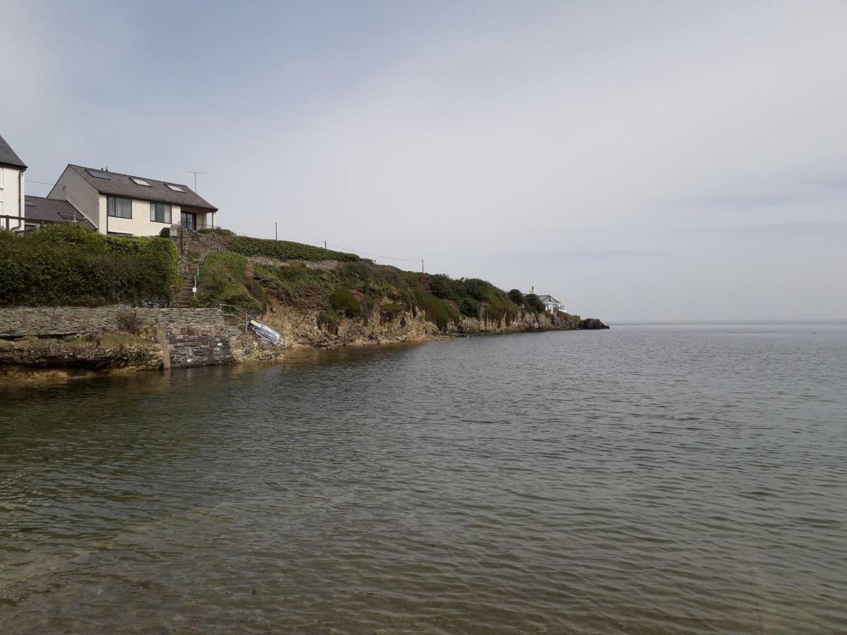 Отель The Anchorage Amlwch Экстерьер фото